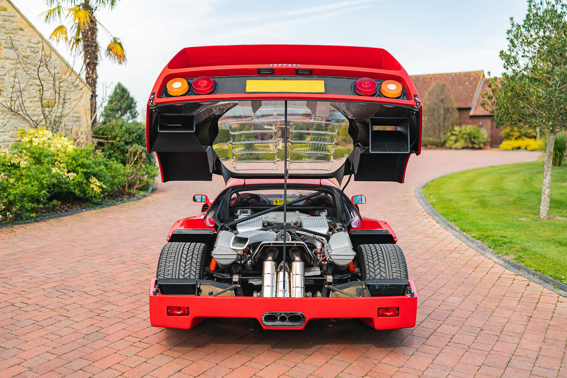 1990_Ferrari_F40_-